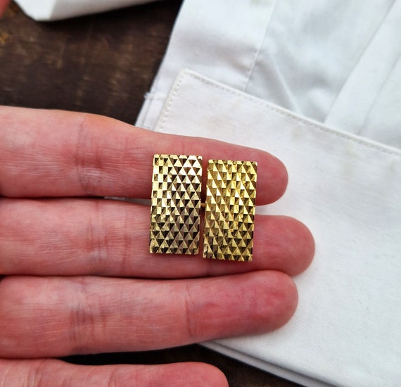 Cufflinks Gold Tone Rectangular Engine Turned Che… - image 6
