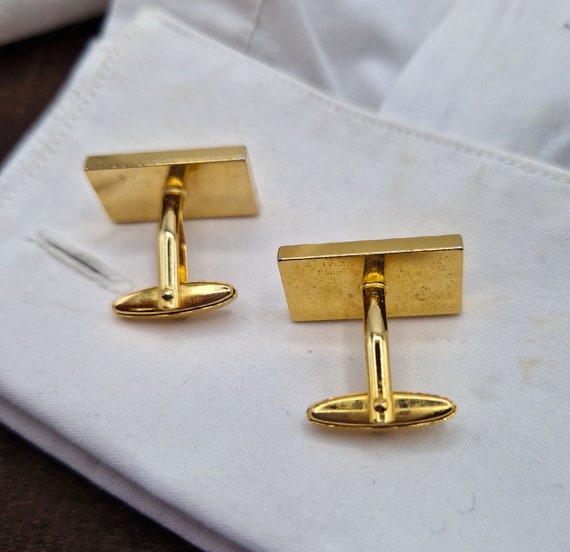 Cufflinks Gold Tone Rectangular Engine Turned Che… - image 5