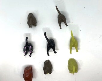 Dog Animal Butt Push Pins/Thumb Tacks Joke Magnets, Cubicle Push Pins, Fun Thumb Tacks, Joke Gift,