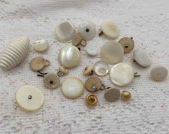 24 vintage buttons, Cute Buttons, Destash buttons, vintage sewing supplies. sewing embellishments, button lot, sewing supplies, mystery bag