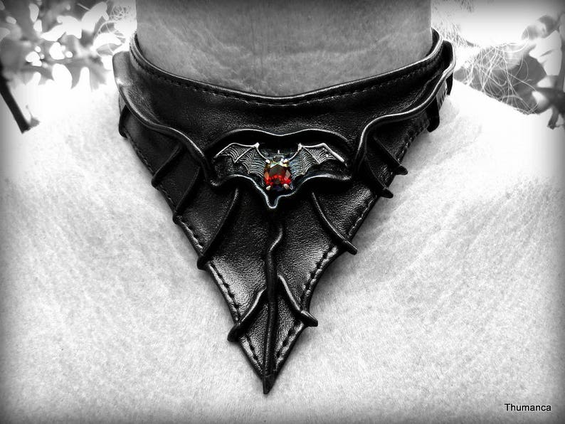 Leather High Quality Material And Performance Handmade Unique 925 Silver-Bat-Emblem With Garnet Choker Necklace