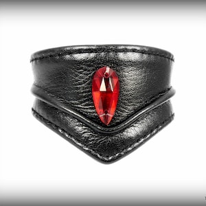 Leren armband - handgemaakt uniek - hoogwaardig materiaal en afwerking