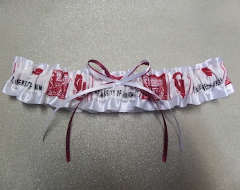 University of Arkansas Garter Set