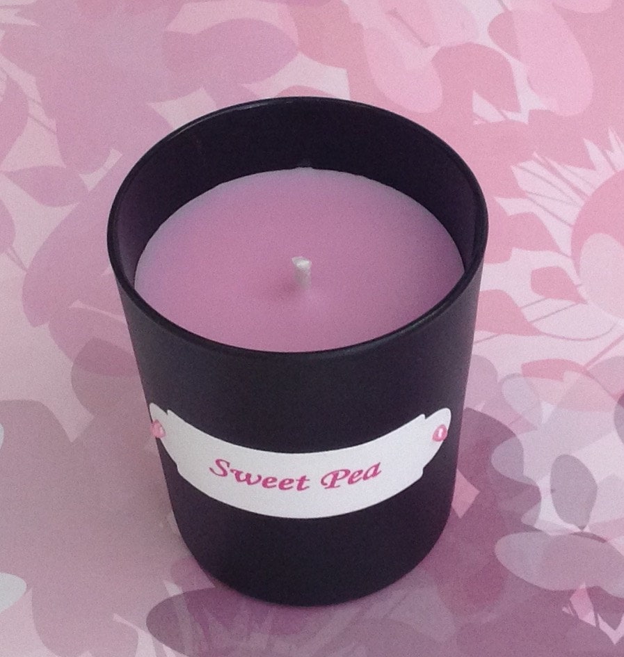 Velas perfumadas hechas en casas (sin cera y con materiales que tenemos en casa) Velas perfumadas hechas en casas (sin cera y con materiales que tenemos en casa)
