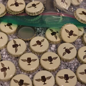 100 Pcs Wild Heaven Craft Beer Bottle Caps No Dents Clean Fast Shipping! Cream & Brown Cap
