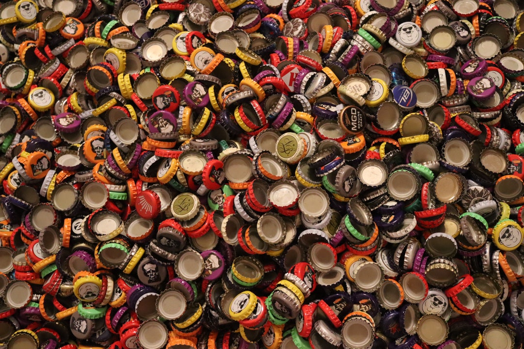 200 Pcs Mixed Beer Bottle Caps Great Colors Clean, Dent Fast Shipping