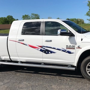 American Flag Truck Decals: Patriotic Vinyl Car Graphics - Set of 2