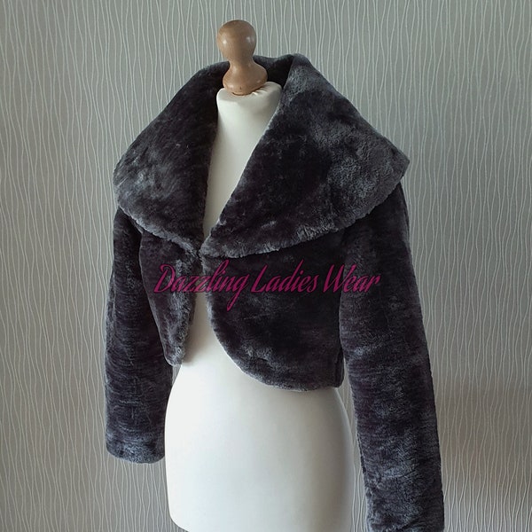 Grey Long Sleeved Faux Fur Bolero Large Collar / Shrug / Jacket / Shawl / Wrap / Weddings Satin Lining - UK 4-26 Gray