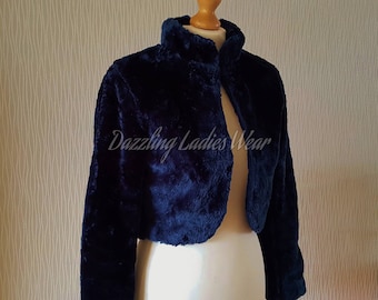 Bolero in pelliccia sintetica a maniche lunghe blu navy/coprispalle/giacca/scialle/involucro/fodera in raso per matrimoni - UK 4-26