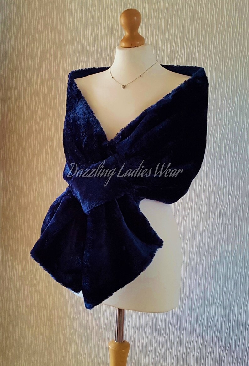 Navy Dark Blue Soft Faux Fur Stole / Wrap / Shawl / Bolero / Shrug Satin Lining Weddings/bridal/Formal 画像 2