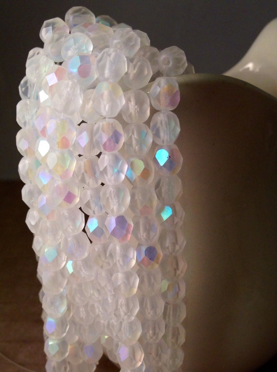 5000 Vidrio Seed Beads 2 Mm Transparente Lustre AB Color Morado Caja de almacenamiento