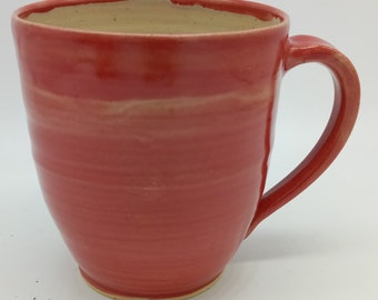 Große Tasse knallrot