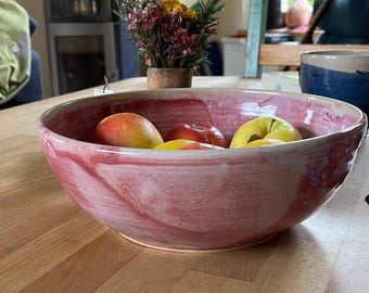 Stor röd/rosa skål