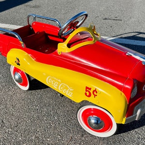 Ford Mustang Pedal Car Coca-Cola　希少　美品 Xonex 1/3 Scale Diecast 1964 Ford Mustang Pedal Car by Ken