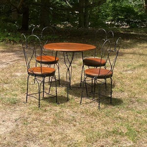 Ice Cream Parlor Adult Table & 4 Sweetheart Chairs Iron And Wood Tops 1950s *Shipping is NOT included. Ask for cost to ship.*