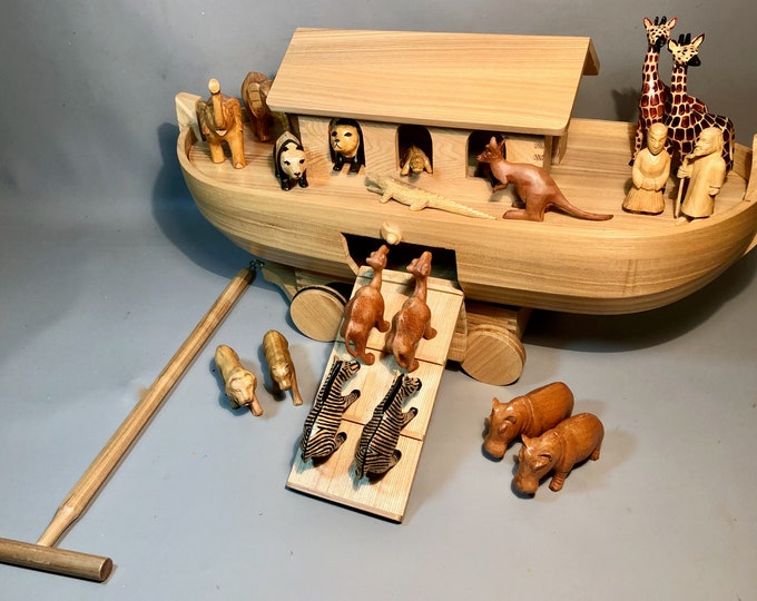 Handcrafted Folk Art Wood Noahs Ark Pull Toy 25 Long W/20 Figures, Ramp ...