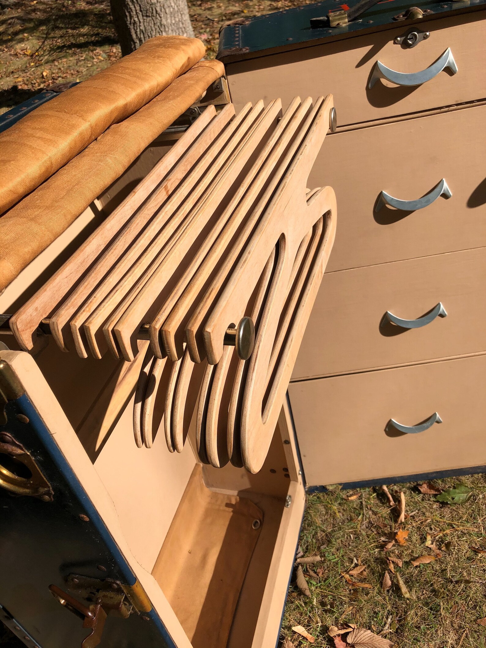 C1920 Oshkosh Steamer Trunk w/4 Drawers 10 Wood Hangers Etsy