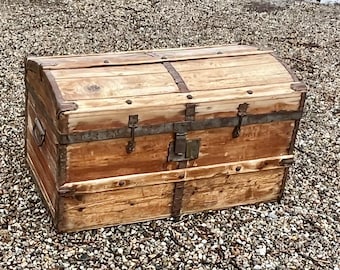 1800s Wooden Trunk Barrel Dome Top Handmade Steamer *Shipping is NOT included. Ask us for cost to ship.*