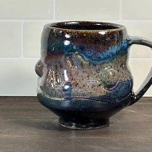 Mug, Large Coffee Cup, Tea Cup, Wheel Thrown Stoneware, 19 oz. 1423