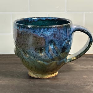 Mug, Large Coffee Cup, Tea Cup, Wheel Thrown Stoneware, 20 oz. 1414
