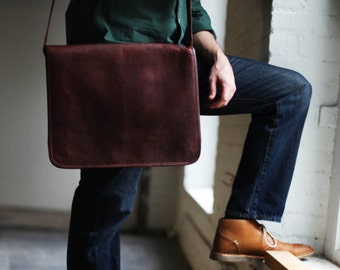 Custom Dane Men's Leather Messenger Bag