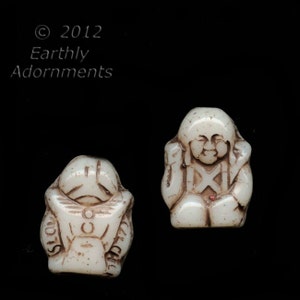 Tschechische gegossene Glas Buddha Perle. 4er Pack