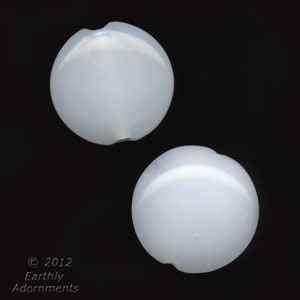 Vintage opaque opal glass disk-shaped beads 16mm. Japan. pkg of 4. b11-bw-0967