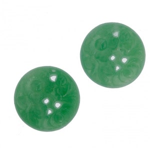 Vintage Japanese molded glass &quot;carved jade&quot; disk/pendant. 13mm. Pkg of 2. b11-gr-0953