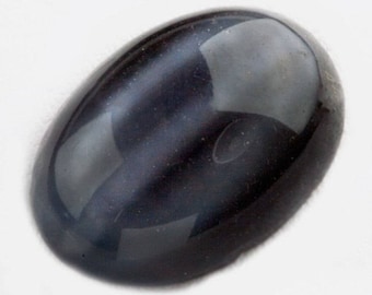 Vintatge West German cat's eye moonstone cabochon 18x14mm. b5-895