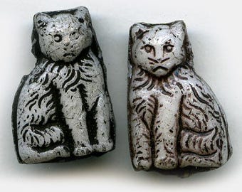 Vintage Oostenrijkse kattenkralen van gegoten glas, 15 x 10 mm, verpakking van 4. b11-bw-0931