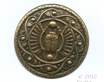 Oxidized brass Egyptian Revival style pendant. 45mm diameter. 1 pc. B9-2221