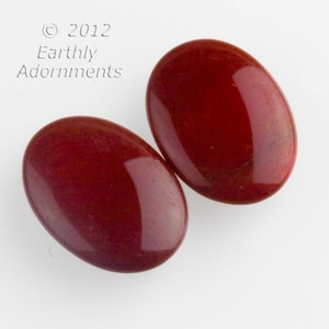 Vintage ox blood glass cabochon. 12x16mm. Czechoslovakia. Pkg of 2. b5-863