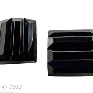 Vintage Art Deco domed and ridged black glass square cabochon. 10x10mm. 4 pcs. b5-847