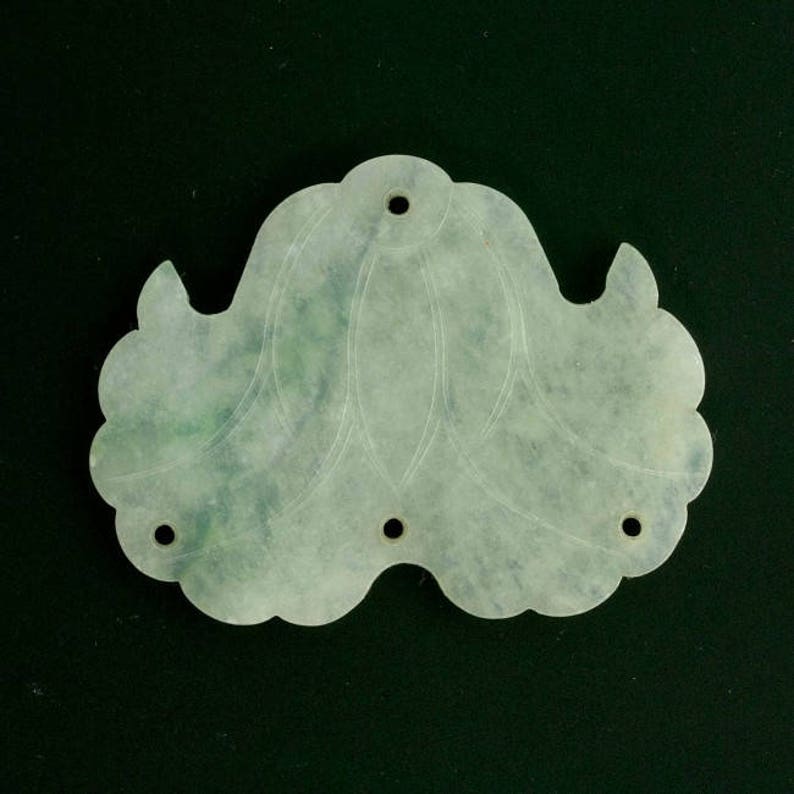 1970/'s Chinese import Vintage carved jadeite pendant in lotus design b4-jad454