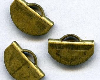 Vintage brass folded cap or bail 15x11mm pkg of 2. b9-0973