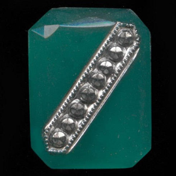 Vintage Bohemian glass Art Deco stone with molded silvered marcasites. Gablonz 15x11mm Pkg of 1. b5-837