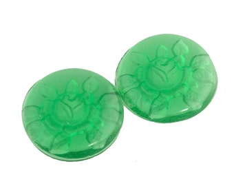 Vintage Pressed Glass Floral Intaglio Cabochon. Emerald Green with Impressed Frosted Floral Design. 16mm. Sold individually. b5-404