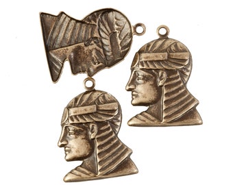 Vintage Egyptian Revival brass stamped pharaoh's head charm. 20x16mm. Pkg. of 4. b9-0884