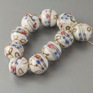 Japanese vintage handmade lampwork fancy glass round beads with trailing aventurina. 21mm. Pkg2. b1-597