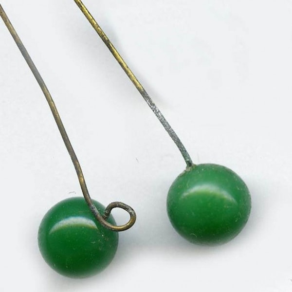 Vintage Japanese chrysoprase green glass rounds on wire, 8-9mm pkg of 10. b11-gr-1003