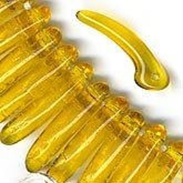 Vintage Czech yellow glass tooth beads. 18mm. Pkg of 10. B11-YO-0714b