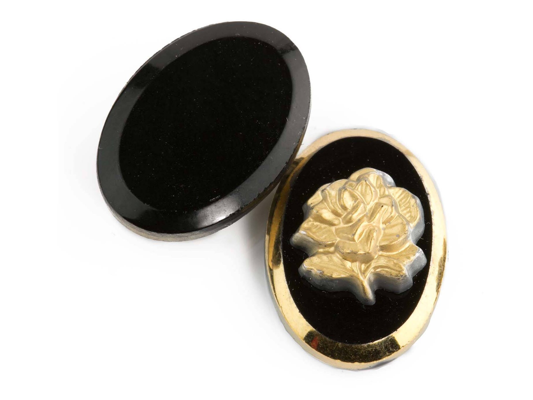 Vintage West German gold cameo rose cabochon. 12x18mm. Pkg of 1. b5-483