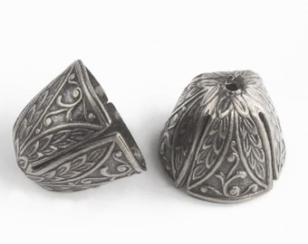 Silver Plated brass embossed cone cap. 12x14 mm. 4 pcs. b9-2226s