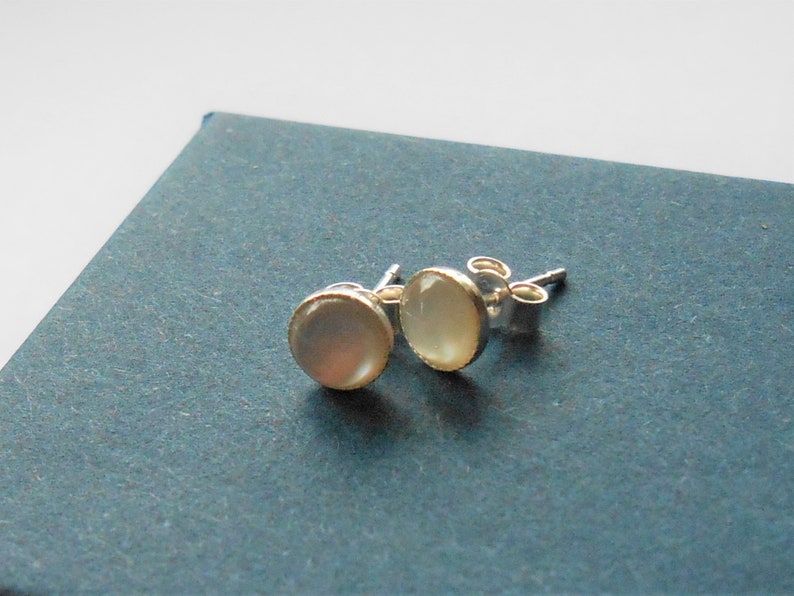 Shell Earrings Mother of Pearl Stud Earrings Bridal Earrings Stud Earrings