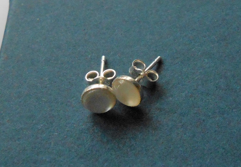 Shell Earrings Mother of Pearl Stud Earrings Bridal Earrings Stud Earrings