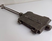 French vintage antique Godin no 4 waffle iron cake iron maker in cast-iron circa 1930s.