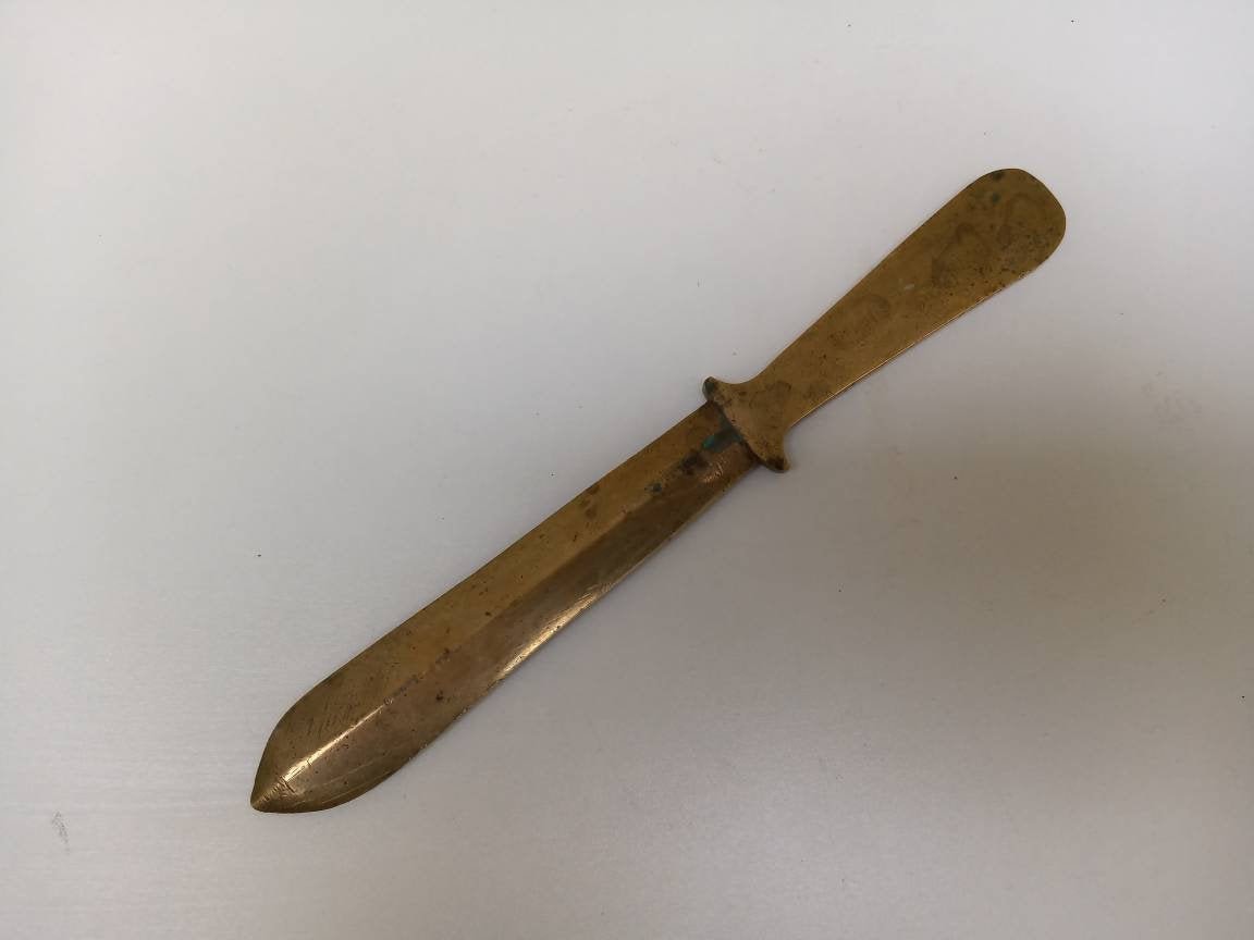 Français, Ouverture de Lettre en Forme d'épée Laiton Lourd.