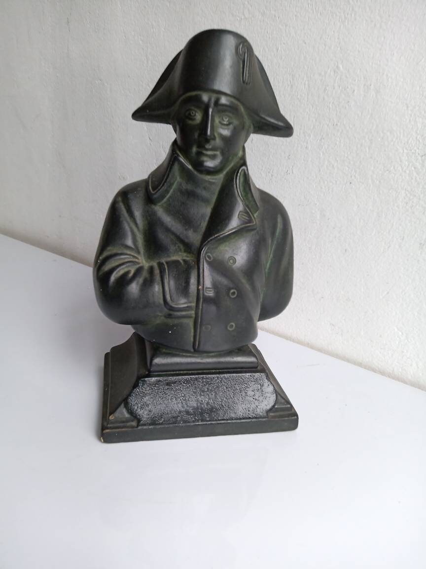 Français Vintage/Antique Buste de Napoléon Statue Dans La Pose Classique.