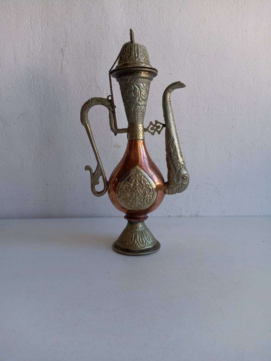 Pichet à Café Antique/Vintage Islamique Marocain Nord-Africain Indien en Cuivre et Métal Argenté.