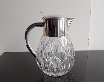 Pichet à eau en cristal de verre taillé vintage français et métal argenté avec récipient à glace, vers les années 1930.